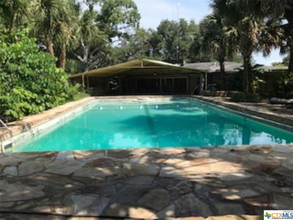 5510 Lone Tree Road - Photo 1