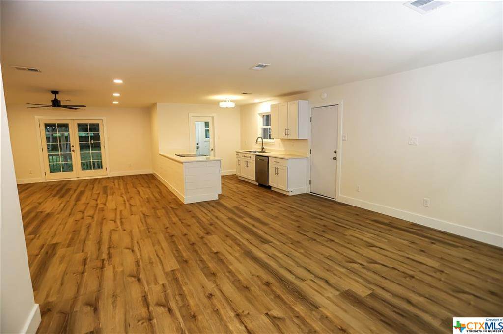 500 Center Street - Photo 1