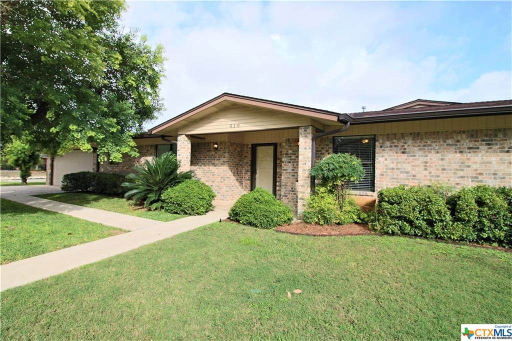 610 Creek Drive - Photo 1