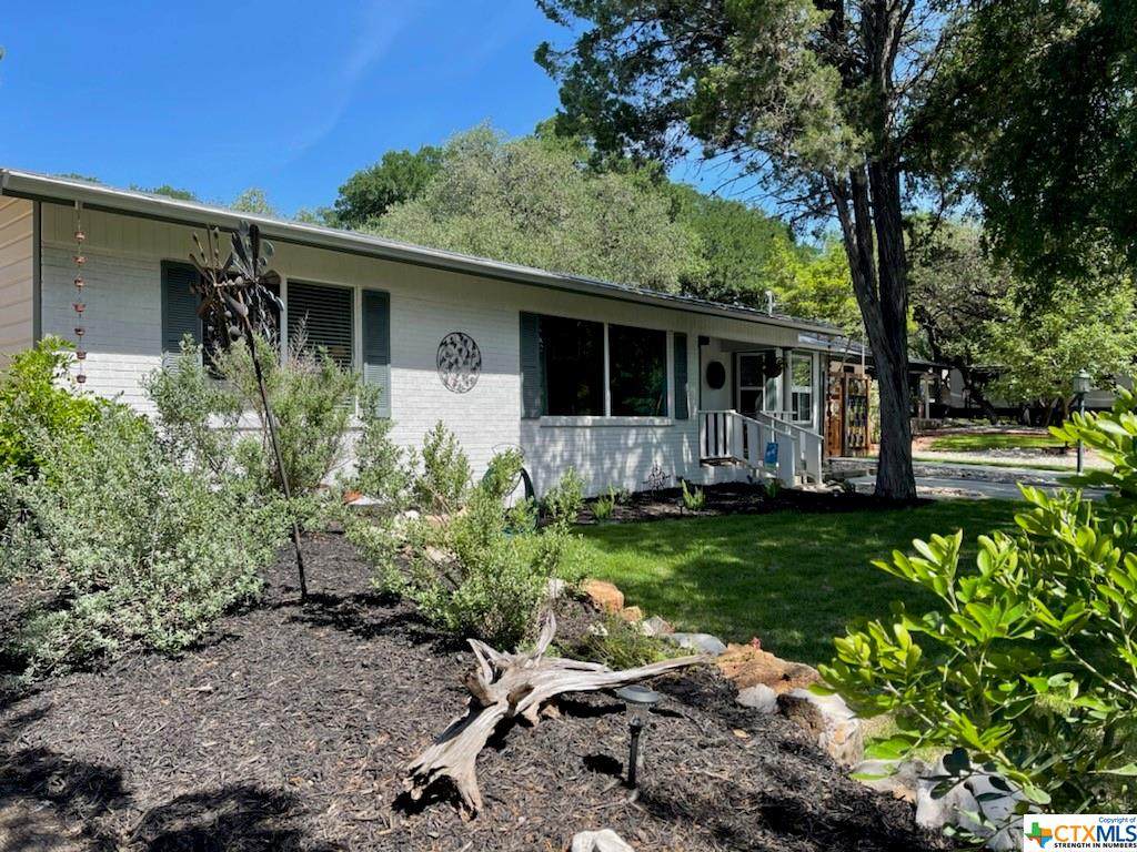 915 Oak Lane - Photo 1