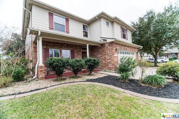102 Red Oak Court - Photo 1