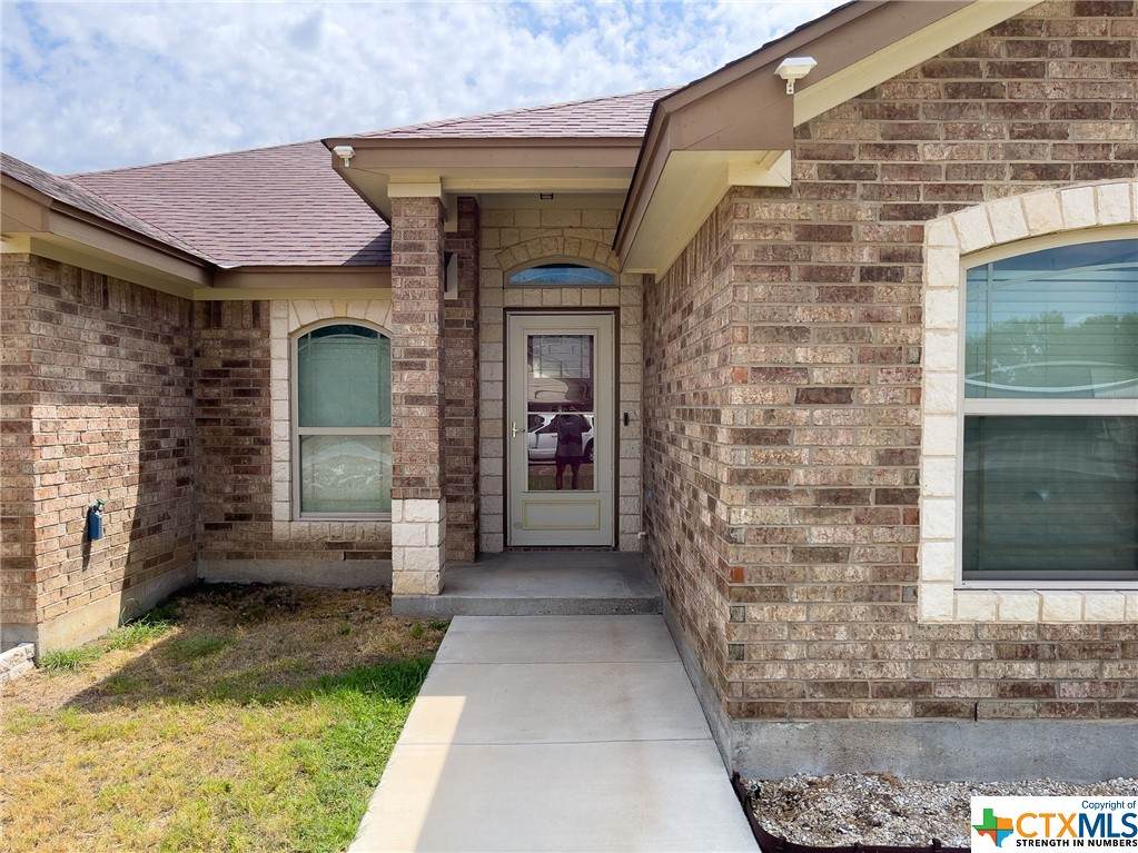576 County Road 3350 - Photo 1