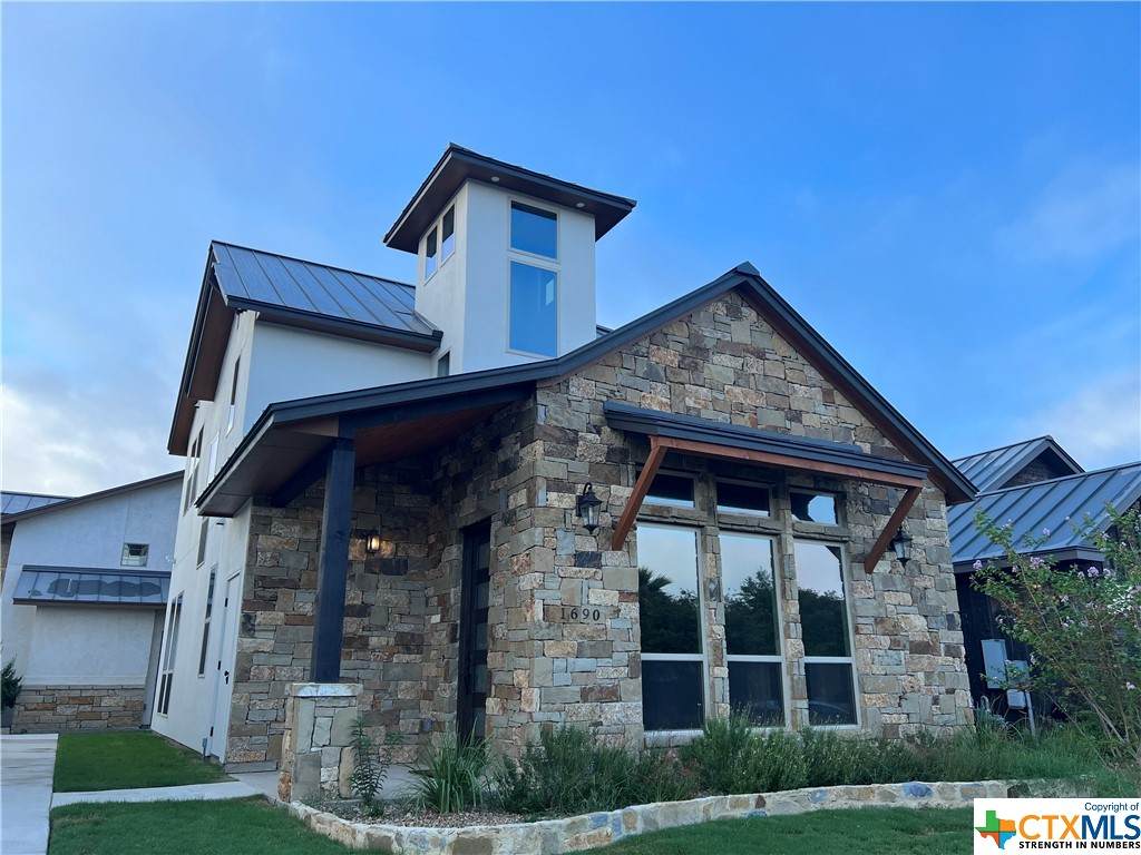 1690 Gruene Vineyard Crossing - Photo 1