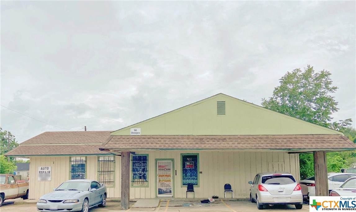 901 Ben Jordan Street - Photo 1