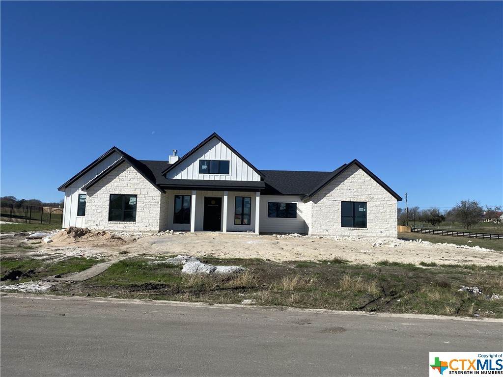 102 Honey Lane - Photo 1