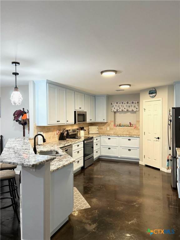 305 Denver Avenue - Photo 1