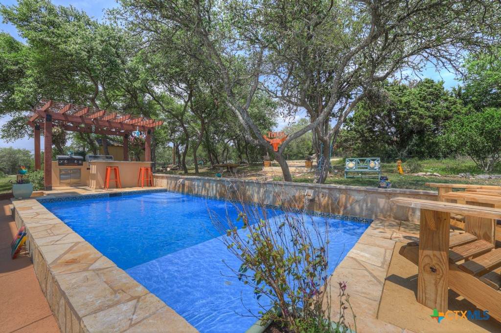 172 River Chase Drive - Photo 1