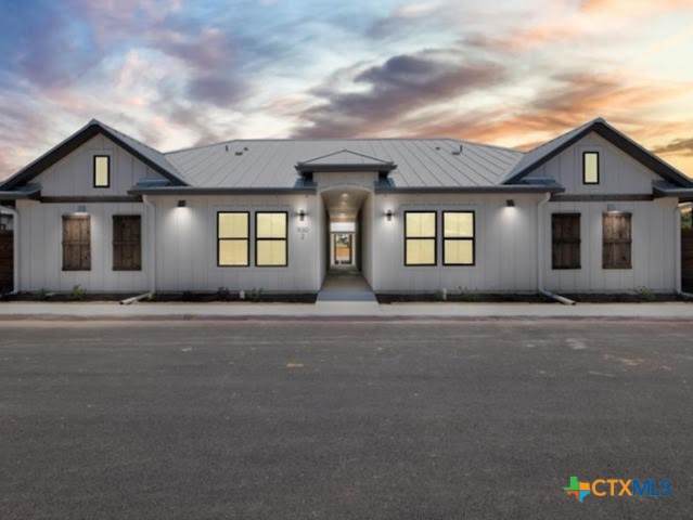 930 Eagle Street - Photo 1