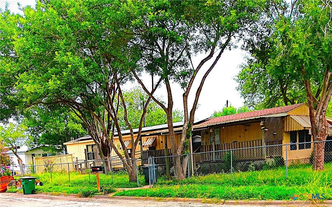 208 Antelope Circle - Photo 1