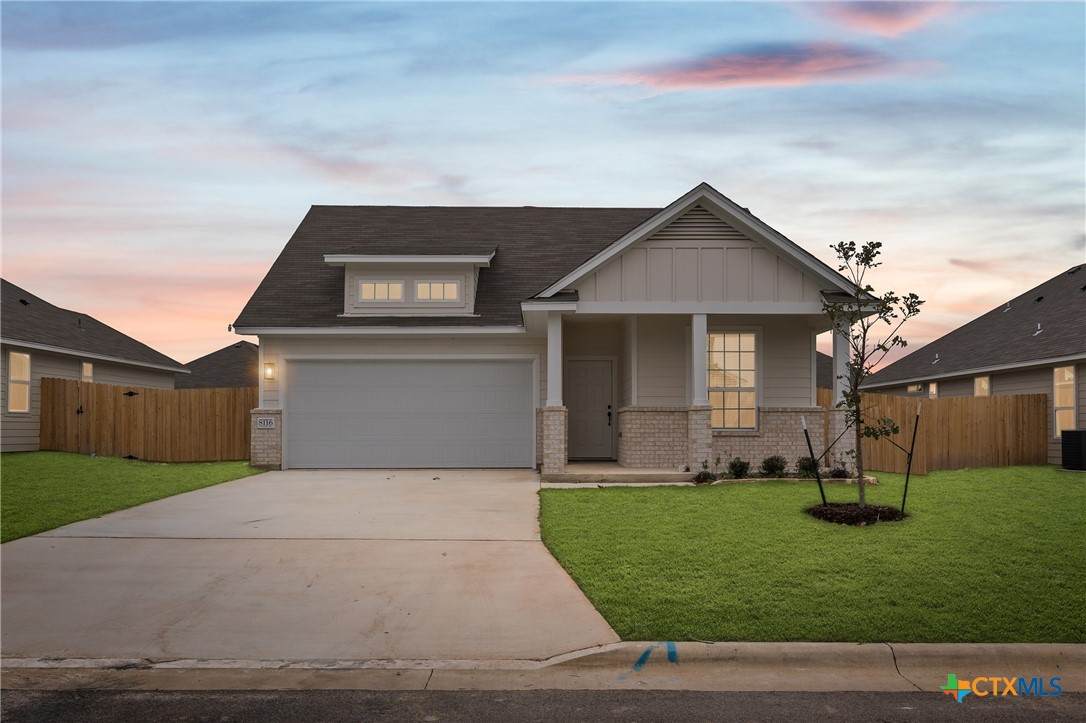 8116 Pineridge Way - Photo 1