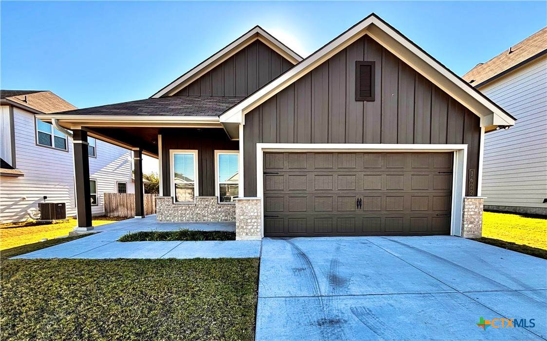 1622 Dryden Avenue - Photo 1