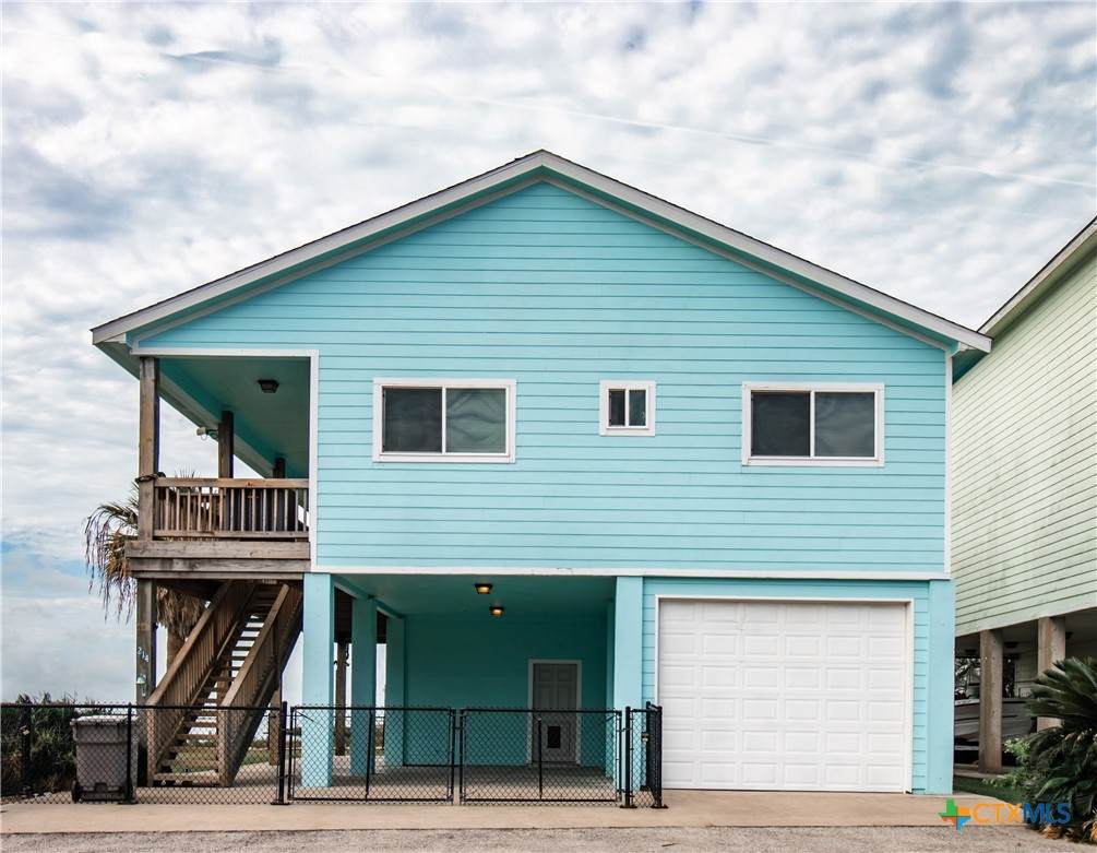 214 Bay Avenue - Photo 1
