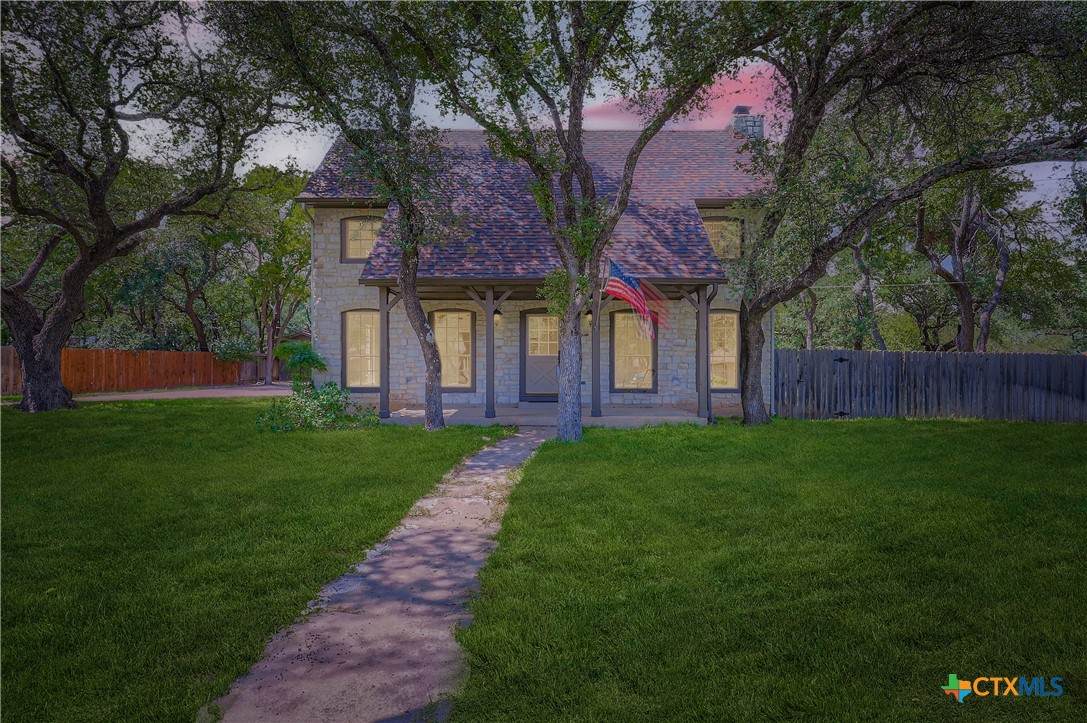 803 Serenada Drive - Photo 1