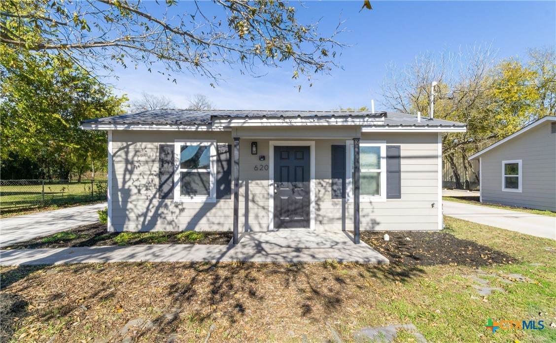 622 6th Avenue - Photo 1