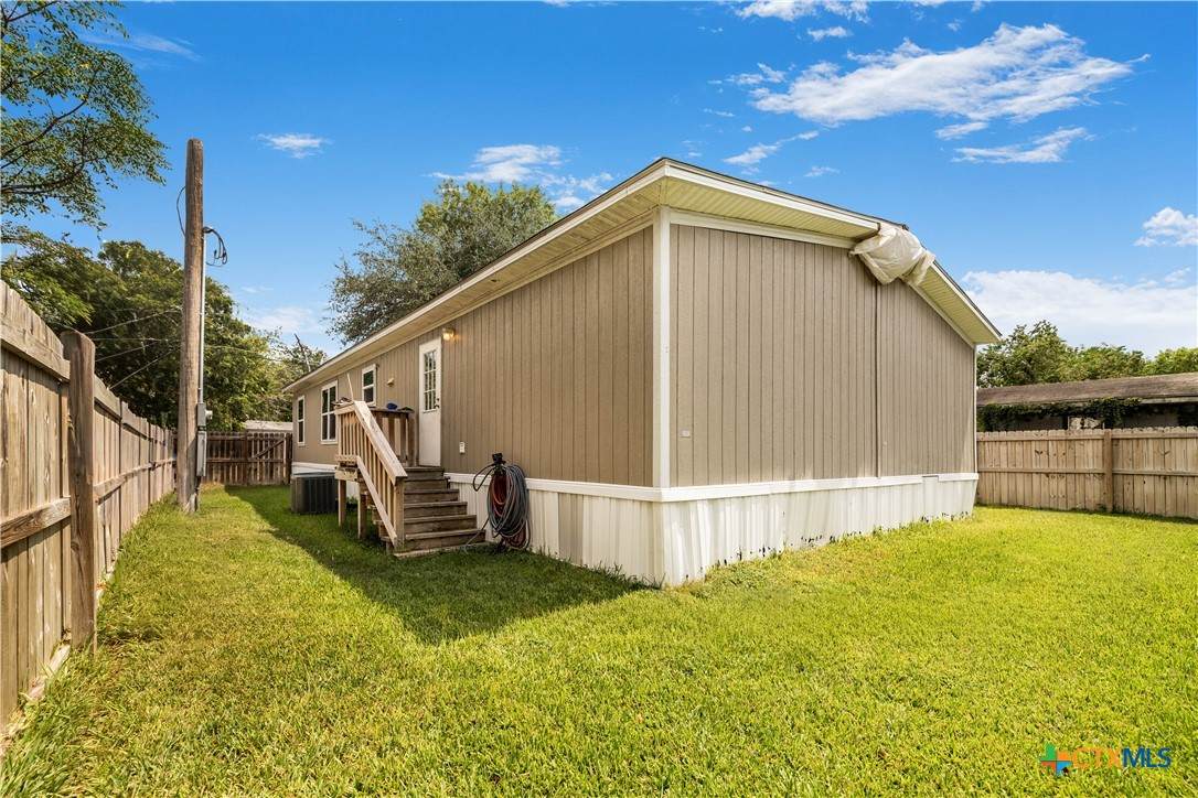 111 Charles St. - Photo 1