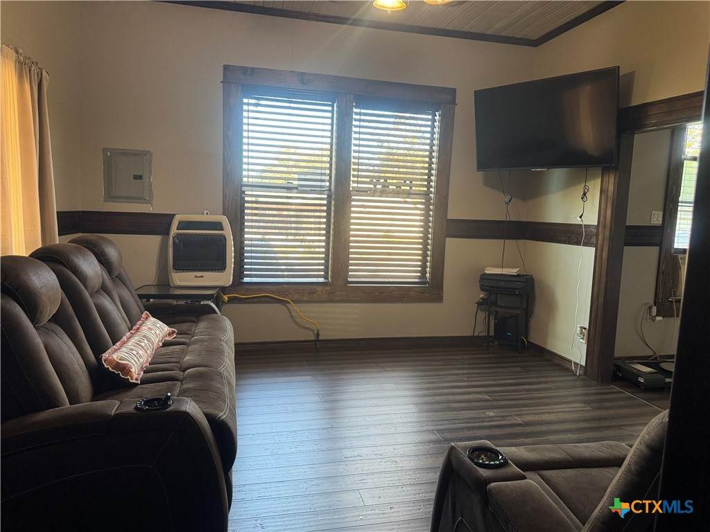 211 Martin Street - Photo 1