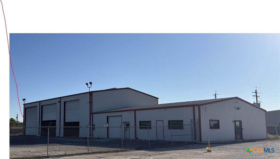11895 Interstate 10 - Photo 1