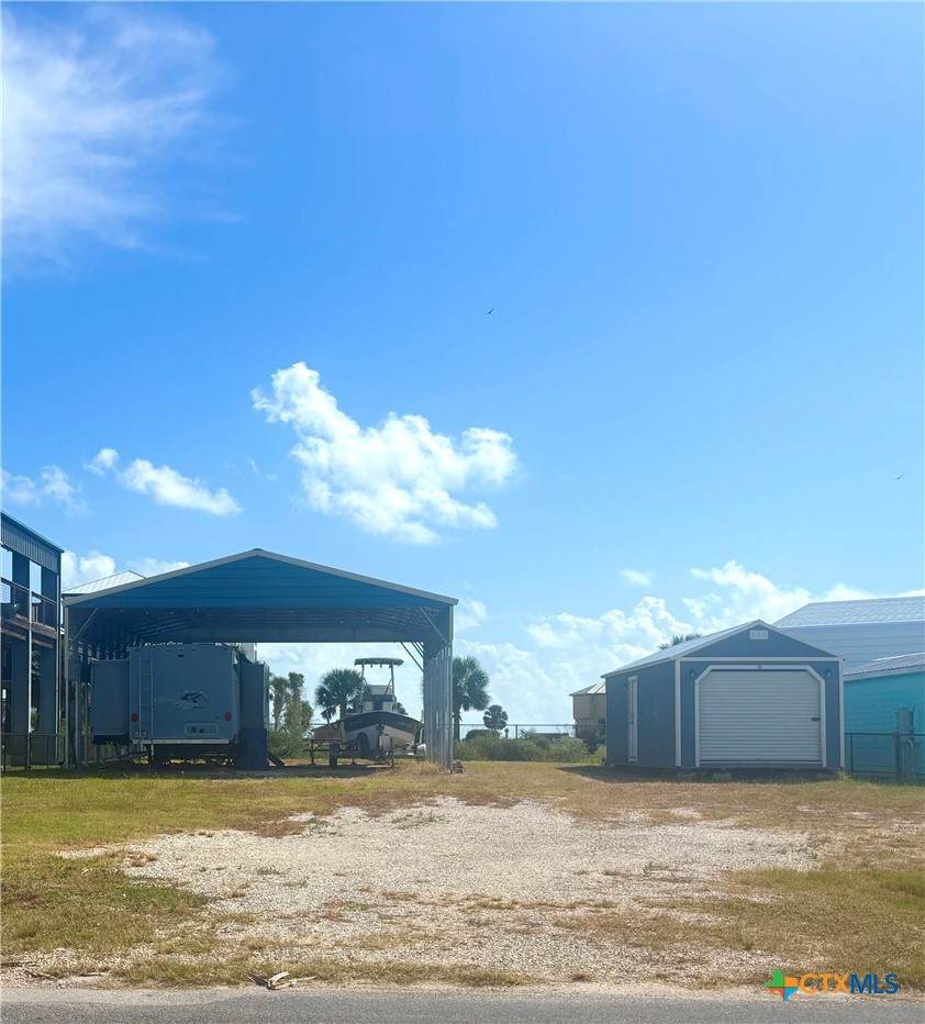 501 Maple Street - Photo 1