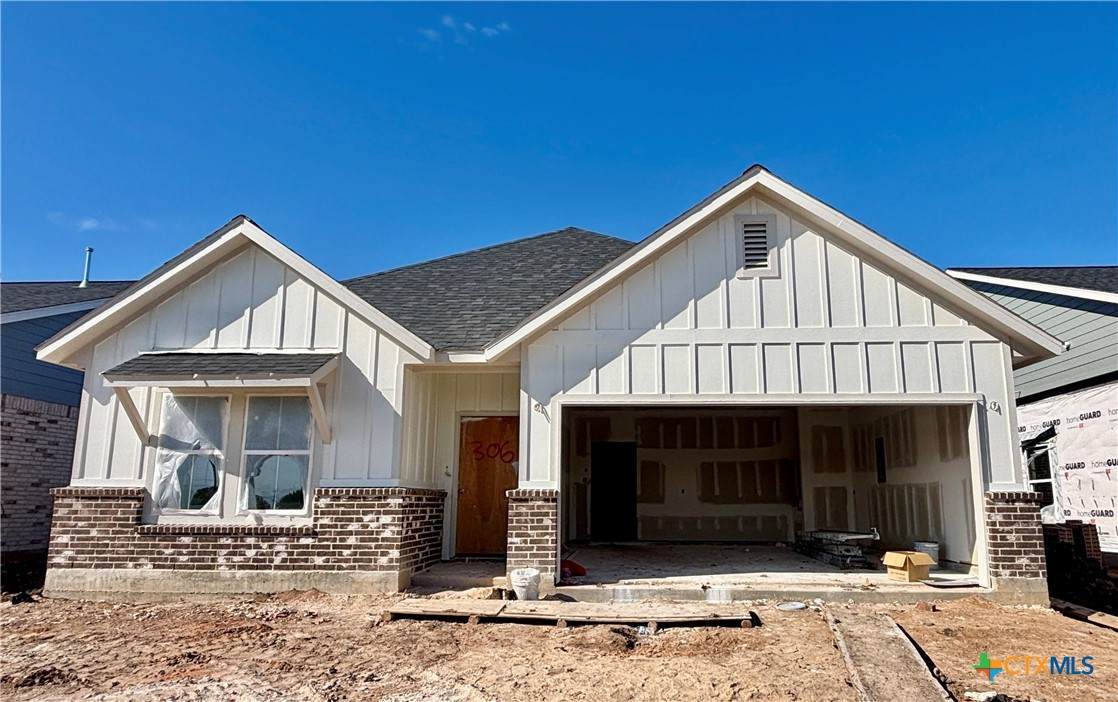 306 Cardinal Dr - Photo 1