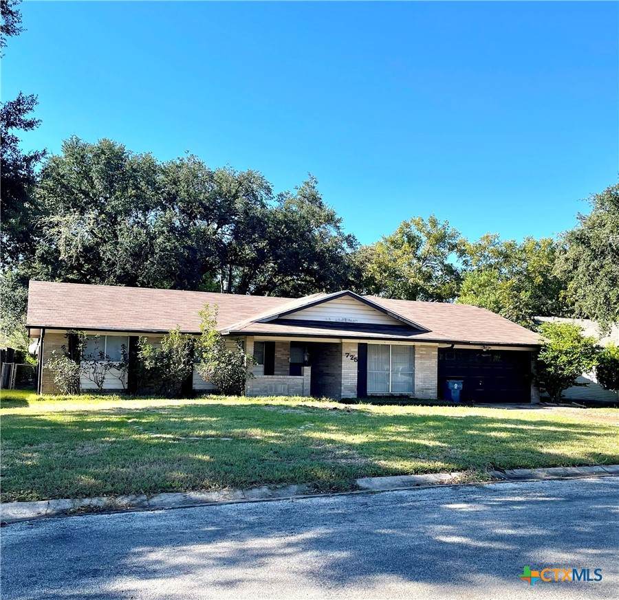 725 Westwood Drive - Photo 1