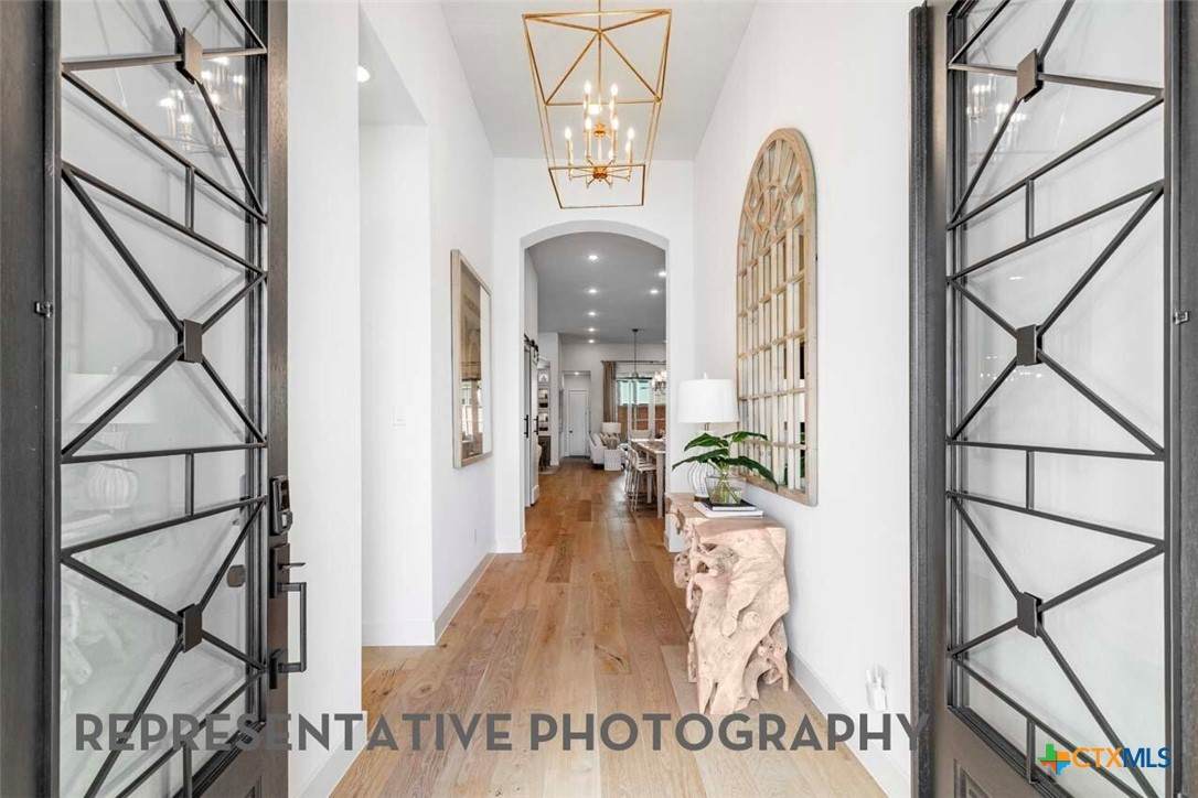 110 Carino Cove - Photo 1