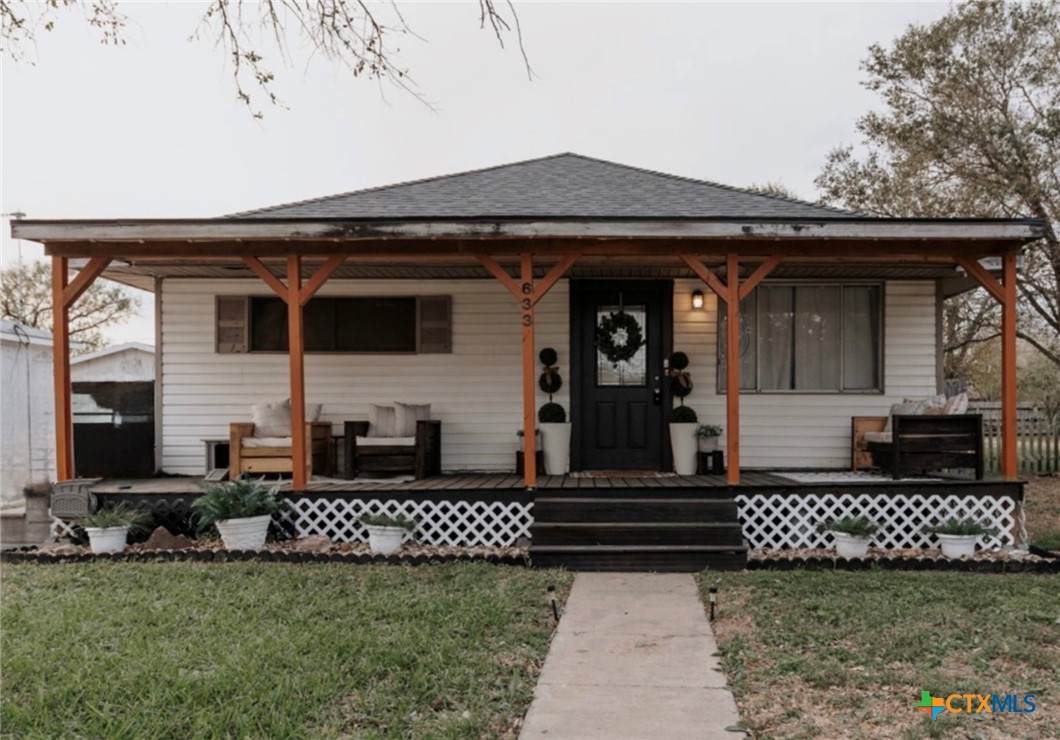 633 Tutt Avenue - Photo 1