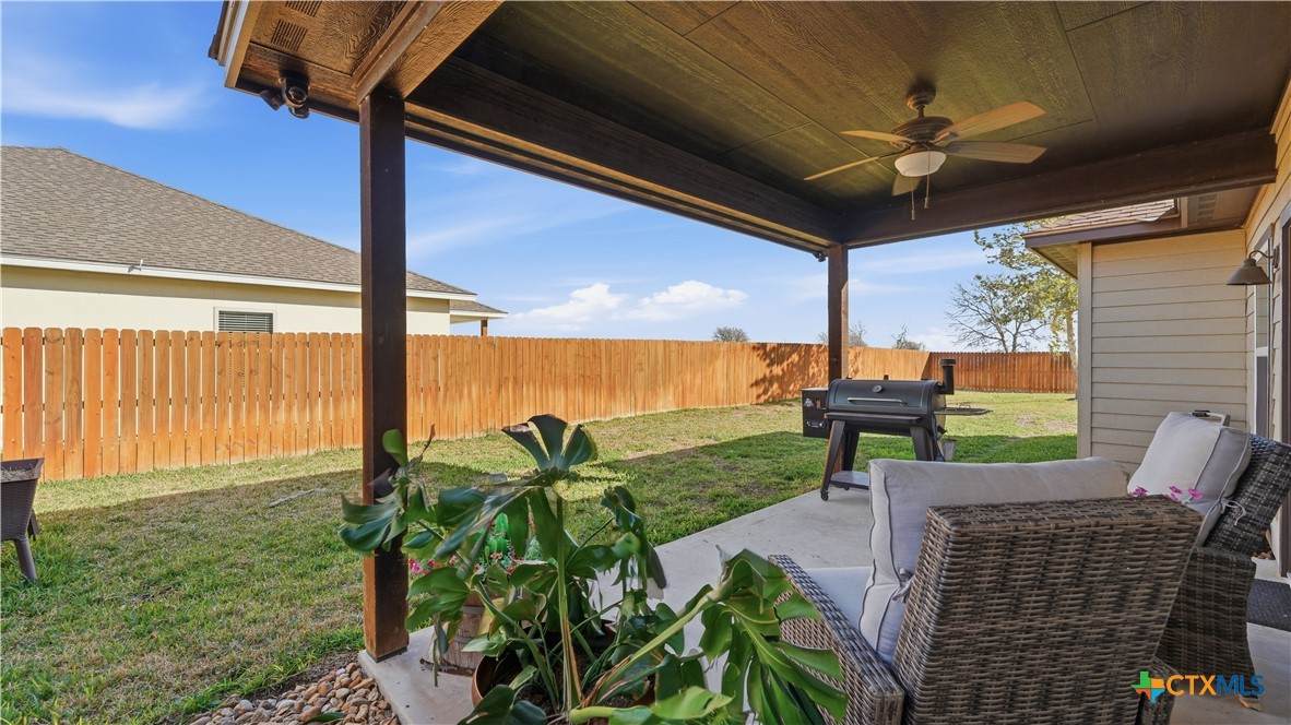230 Navarro Crossing - Photo 1
