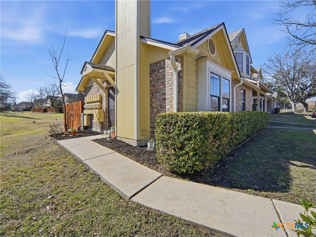 11901 Swearingen Drive - Photo 1
