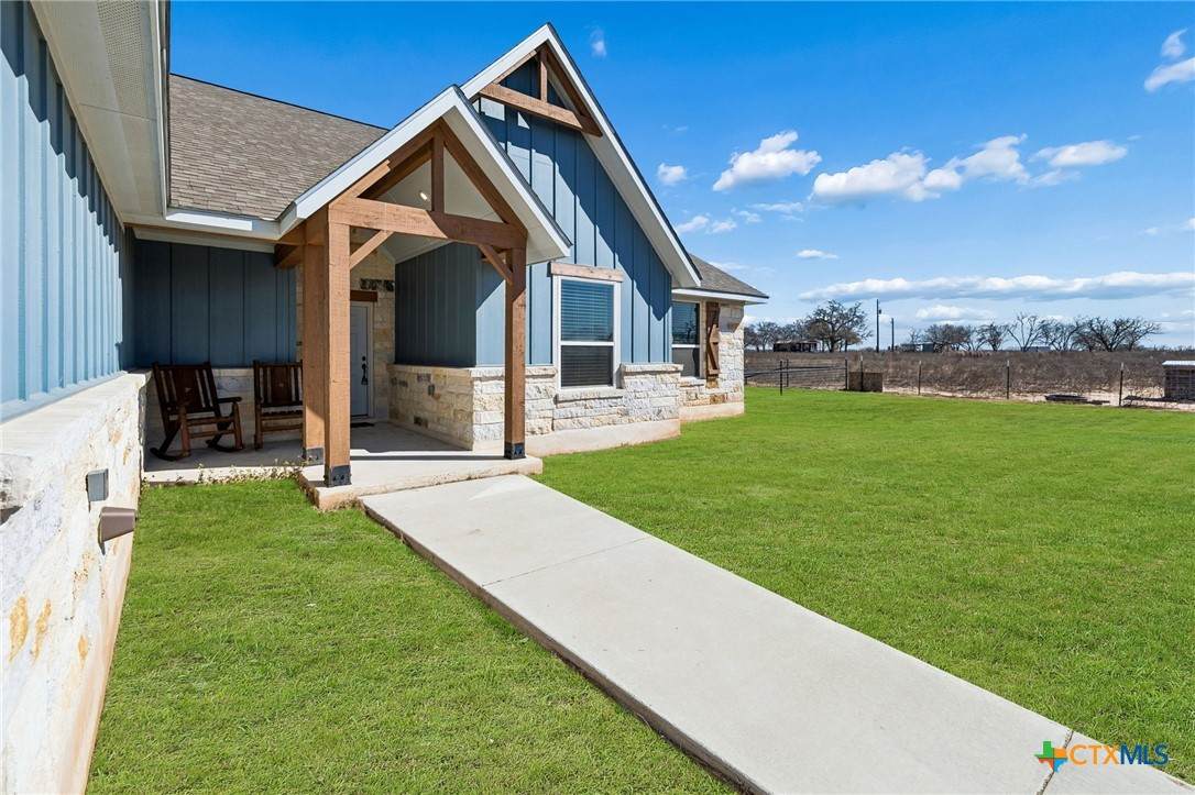 5476 County Road 427 - Photo 1