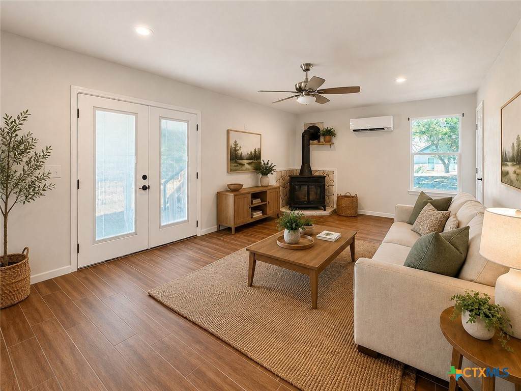 614 Red Oak Woods - Photo 1