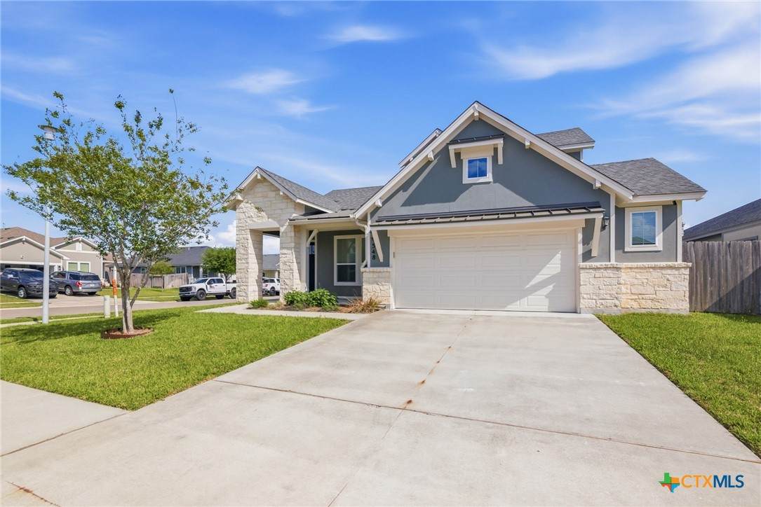 348 Brushy Creek - Photo 1