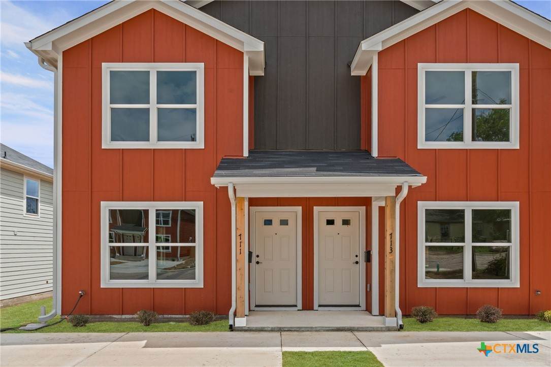 711 28th Street - Photo 1