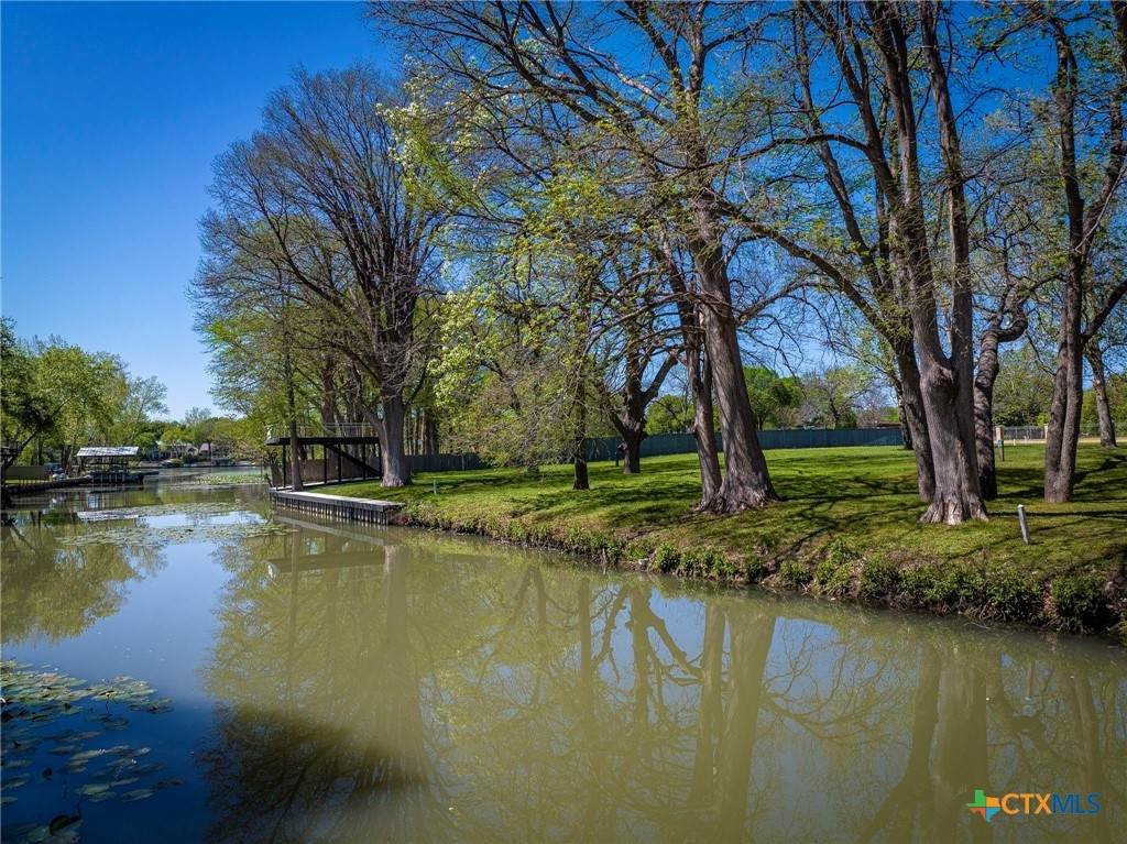 https://bt-photos.global.ssl.fastly.net/centraltx/orig_boomver_2_613520-2.jpg