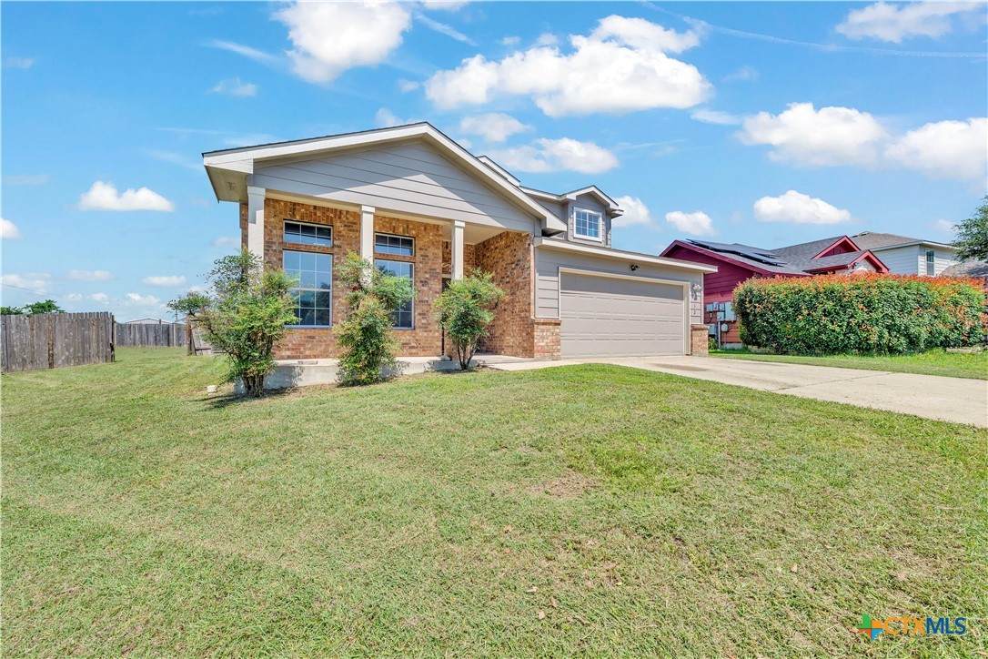 6412 Taree Loop - Photo 1