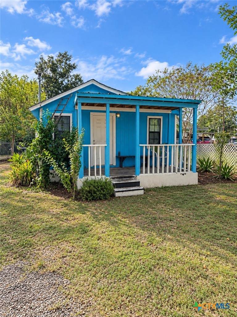 1108 Water Street - Photo 1