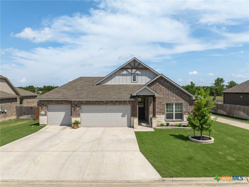 1202 Carnaby Drive - Photo 1
