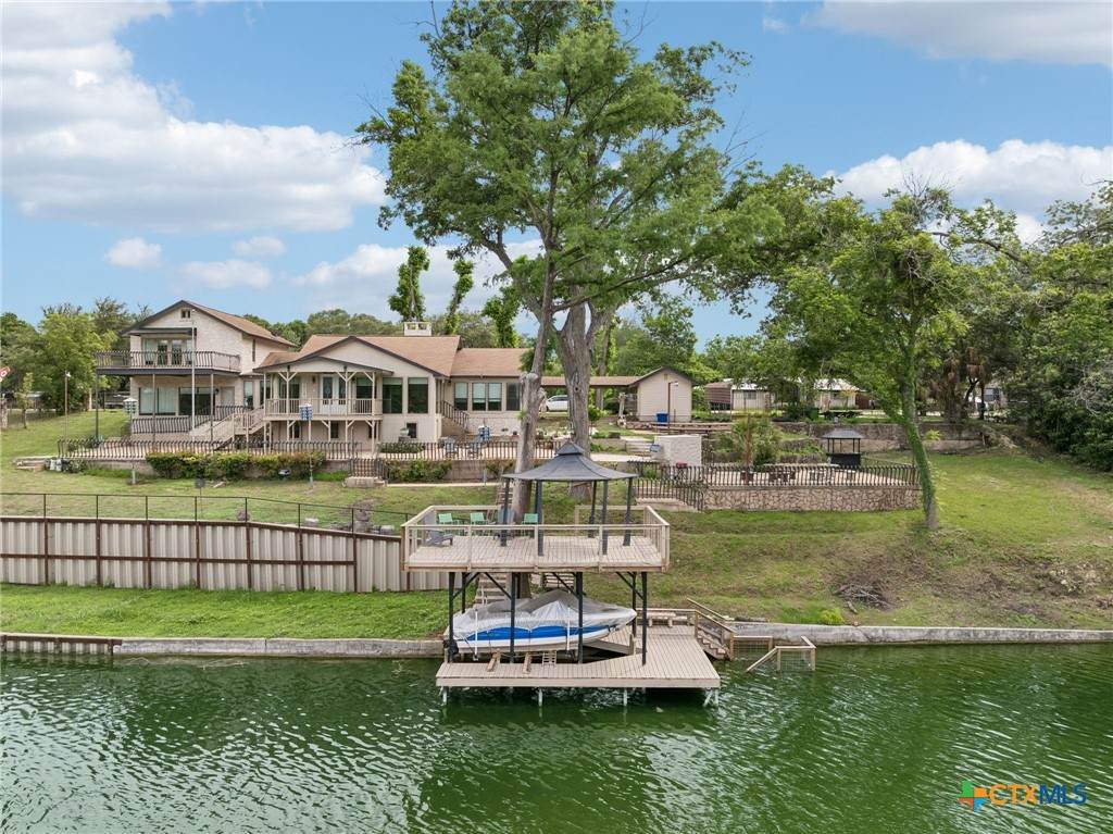 939 Reiley Road - Photo 1