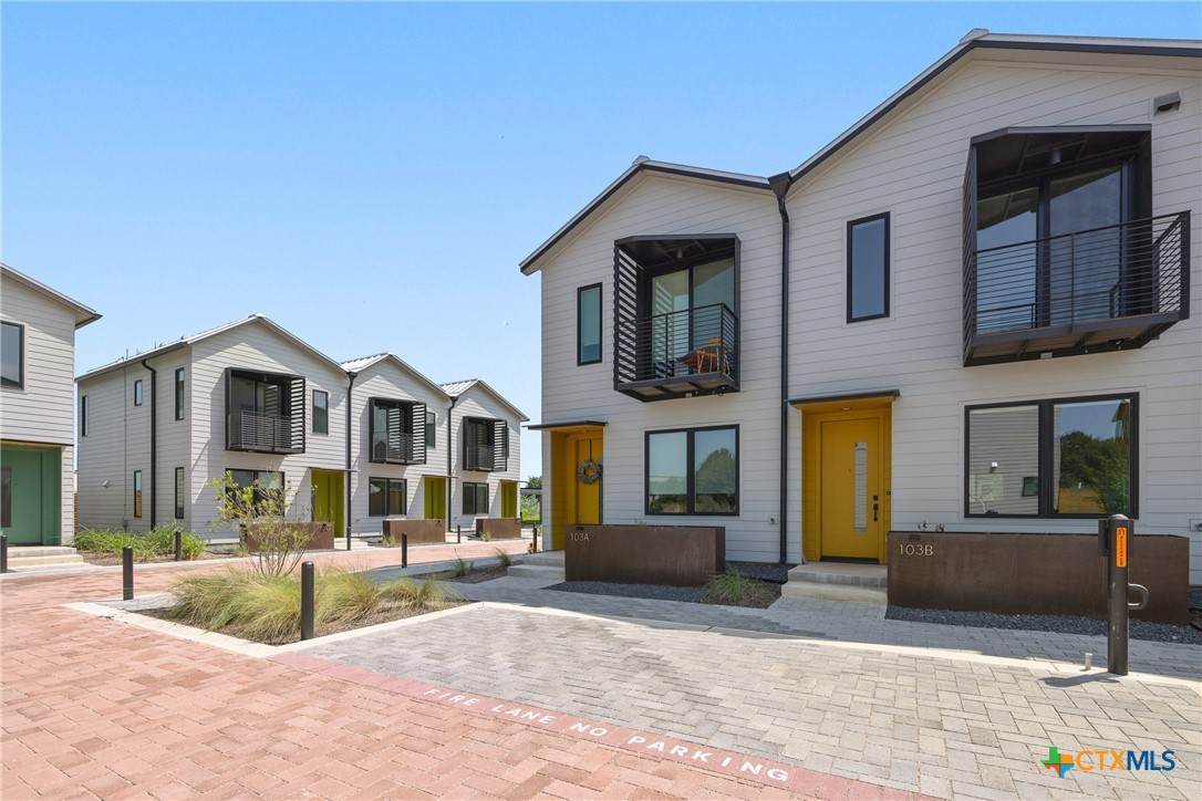 103 Lively Lane - Photo 1