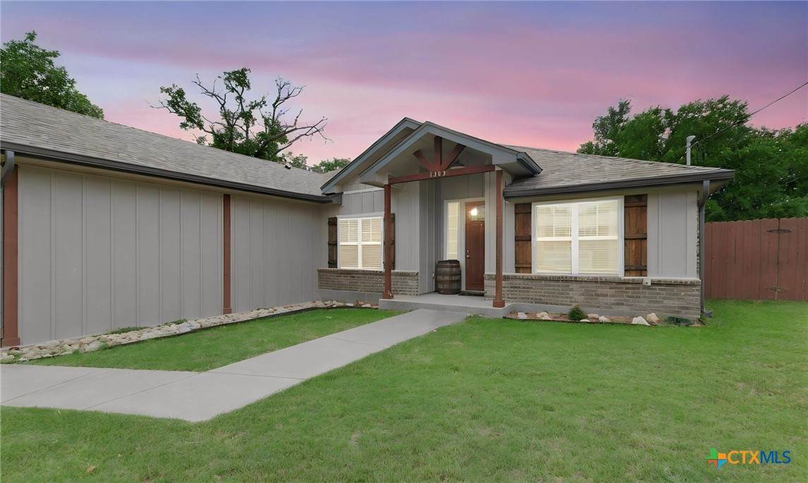 1202 Willis Street - Photo 1