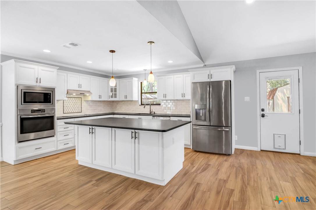 146 Twin Oak Road - Photo 1