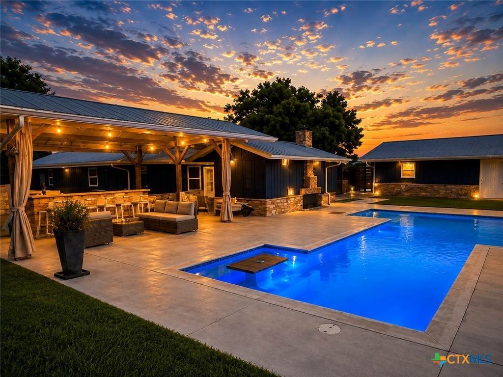 635 Riverside Path - Photo 1