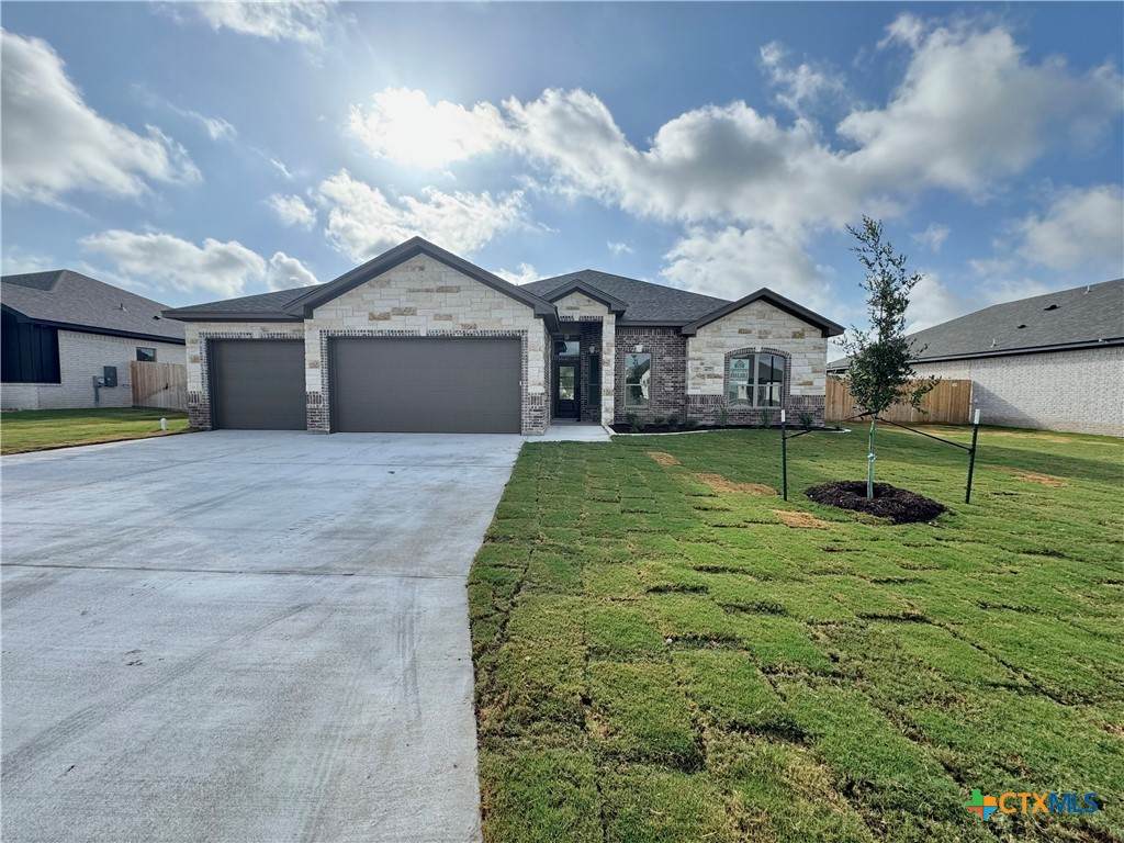 407 Magnolia - Photo 1