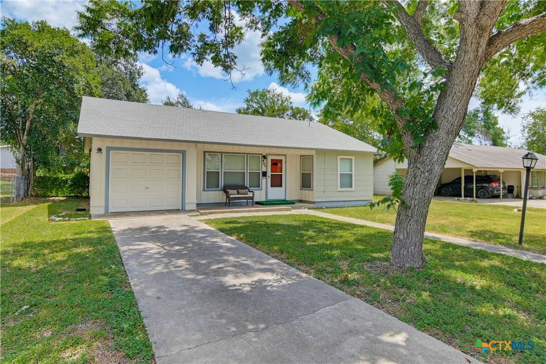 437 Wallace Street - Photo 1