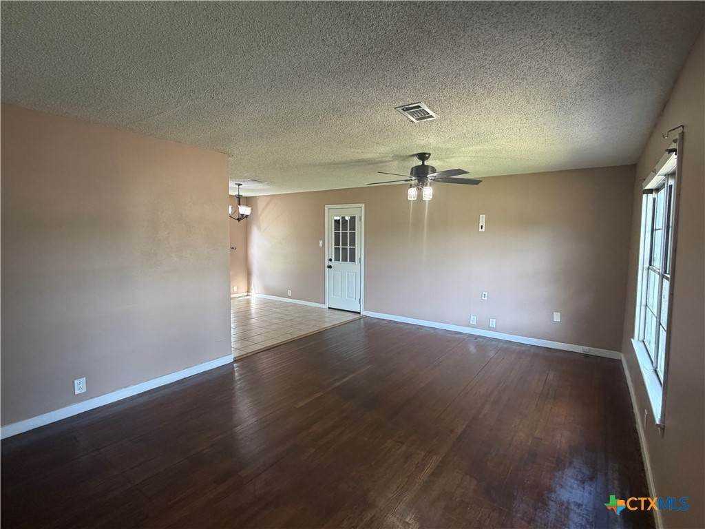 https://bt-photos.global.ssl.fastly.net/centraltx/orig_boomver_2_624209-2.jpg