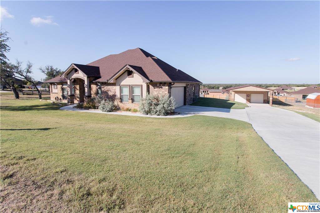 221 County Road 4773 - Photo 1