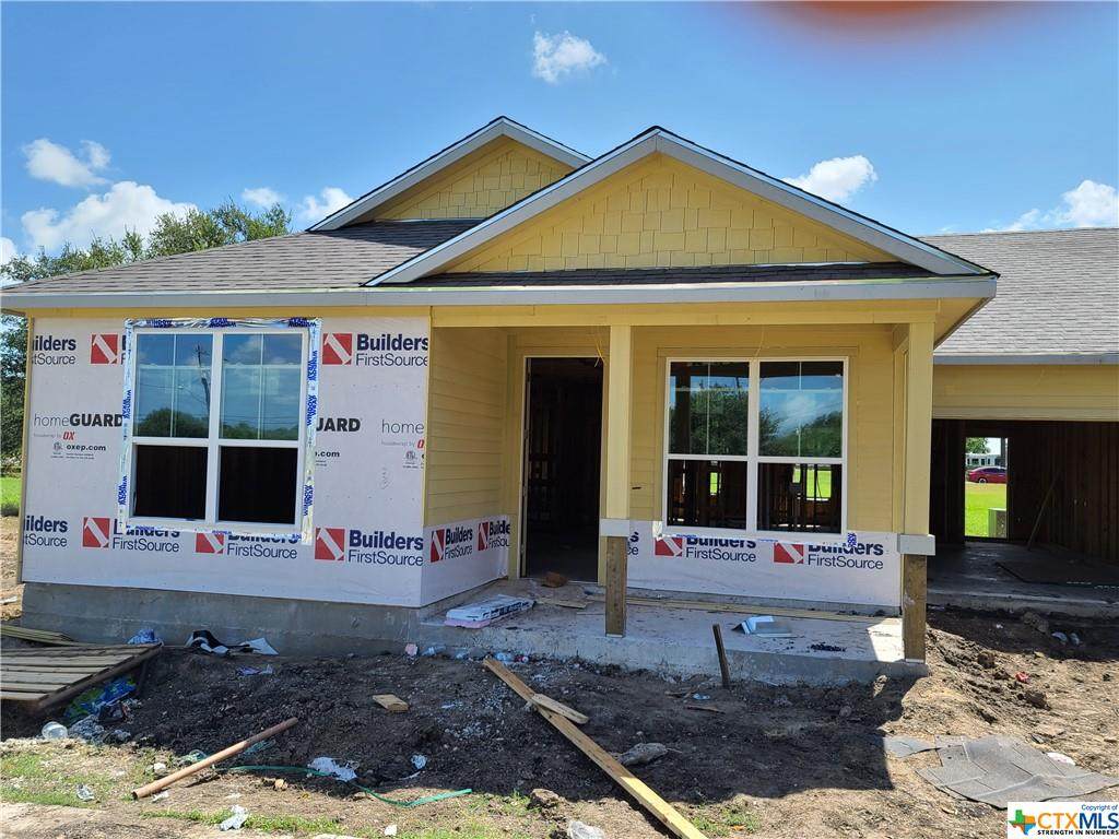 406 Crestwood Drive - Photo 1