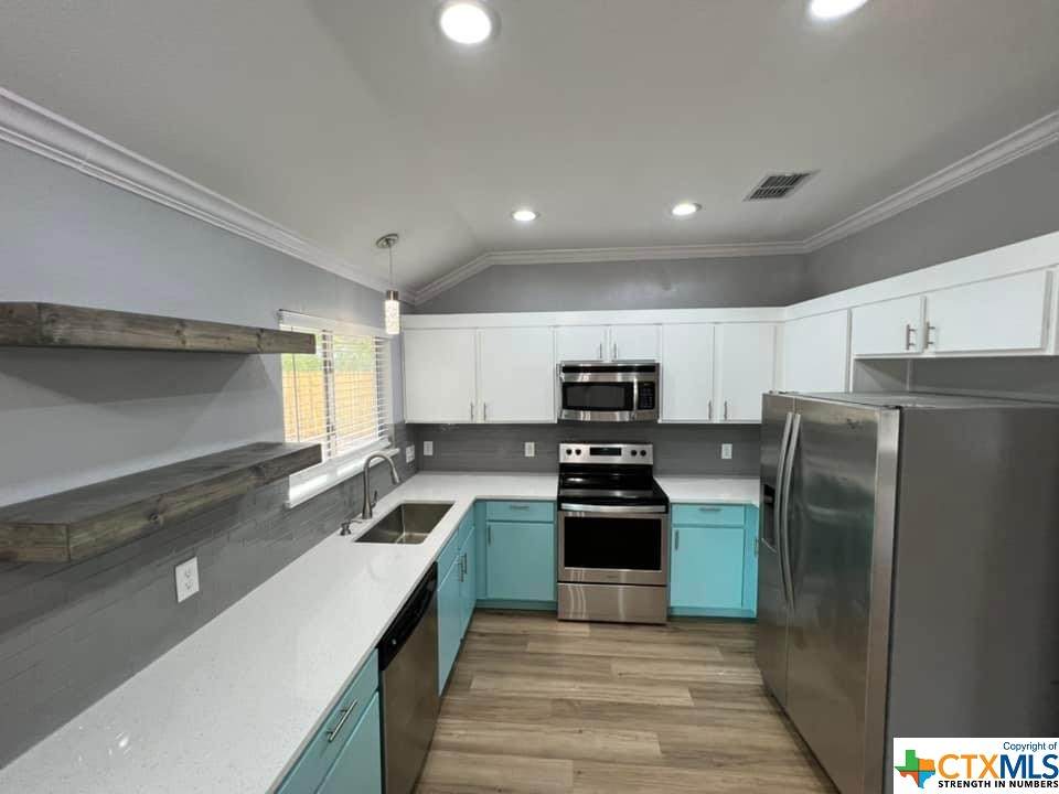 1811 Emerald Isle Drive - Photo 1