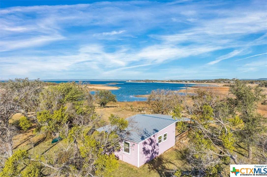 718 Chaparral - Photo 1