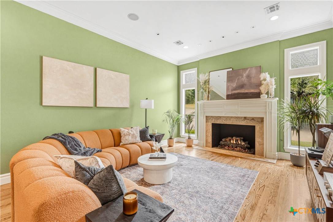 https://bt-photos.global.ssl.fastly.net/centraltx/orig_boomver_3_613640-2.jpg