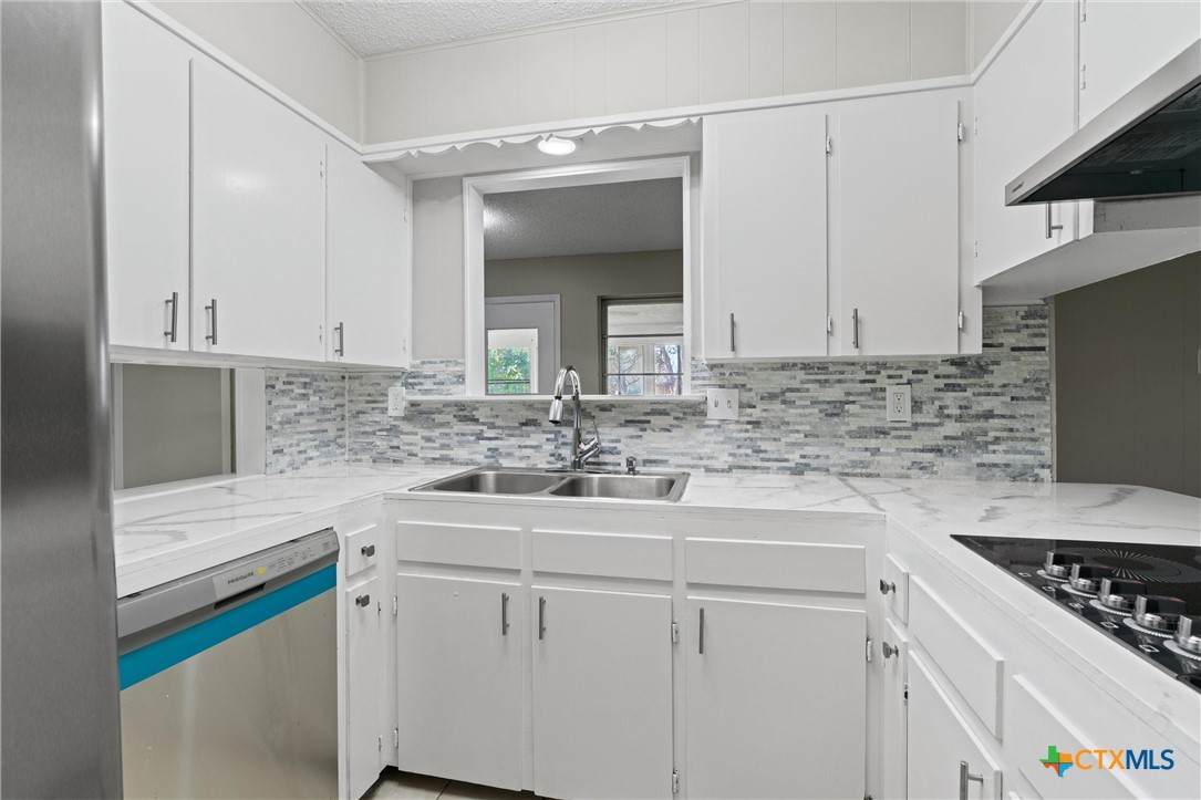 2010 Patricia Street - Photo 1